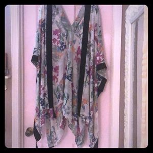 Multi color floral  kimono
